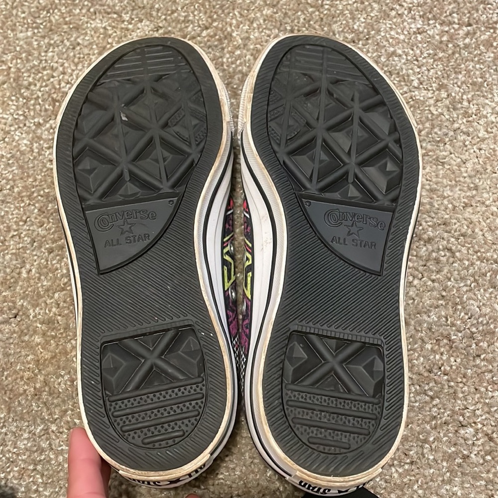 Converse - Picture 3 of 3